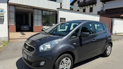Usata Kia Venga 90 CV (66 kW) 2015 Grigio scuro Utilitaria