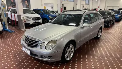 Argento Usata 2007 Mercedes E320 Avantgarde Station wagon | 3400 € (Super prezzo)