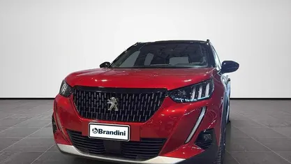 Usata Peugeot 2008 GT 131 CV (96 kW) 2021 Rosso SUV
