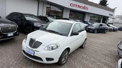 Usata Lancia Ypsilon 69 CV (50 kW) 2011 Utilitaria