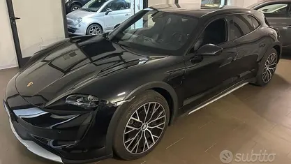 Usata Porsche Taycan Cross Turismo 300 kW (408 CV) 2022 Nero Berlina