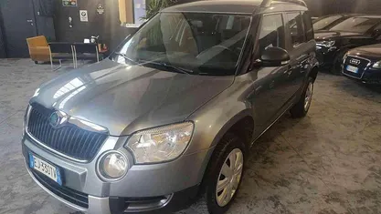 Usata Skoda Yeti Experience 105 CV (77 kW) 2011 Grigio SUV