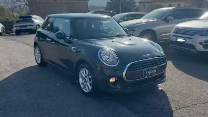 Usata Mini Cooper D Hype 116 CV (85 kW) 2018 Nero Utilitaria