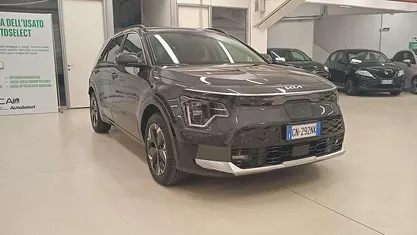 (agt) interstellar grey m Usata 2023 Kia e-Niro Premium SUV | 28.900 € (Ottimo prezzo)
