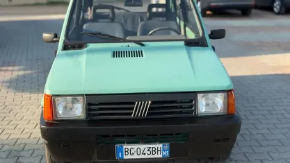 Usata Fiat Panda Young 54 CV (39 kW) 1999 Bluazzurro Berlina