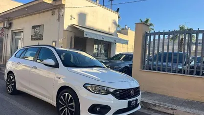 Bianco Usata 2016 Fiat Tipo Lounge Station wagon | 6990 € (Buon prezzo)