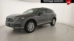Silizium grey metallizzato Usata 2020 VW Touareg Atmosphere SUV | 39.900 € (Ottimo prezzo)