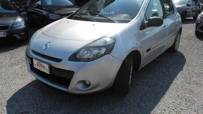 Usata Renault Clio II 65 CV (47 kW) 2010 Berlina