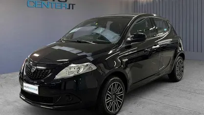 Usata Lancia Ypsilon 70 CV (51 kW) 2023 Utilitaria