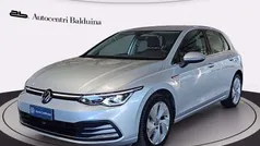 Usata 2022 VW Golf VIII Style Tre volumi | 23.500 € (Buon prezzo)