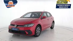 Kings red metallizzato Usata 2023 VW Polo Life Tre volumi | 20.000 € (Buon prezzo)