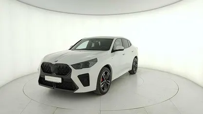 Bianco Usata 2025 BMW X2 M Sport SUV | 48.800 € (Buon prezzo)