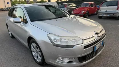 Usata Citroën C5 Exclusive 140 CV (102 kW) 2013 Grigio Station wagon