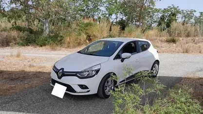 Begagnad Renault Clio IV 90 HK (66 kW) 2017 Sedan
