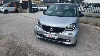 Usata Smart ForFour Passion 71 CV (52 kW) 2015 Grigio Utilitaria