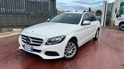 Usata Mercedes C200 Business 136 CV (100 kW) 2016 Bianco Station wagon