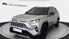 Argento met Usata 2021 Toyota RAV4 Hybrid Style SUV | 25.600 € (Buon prezzo)