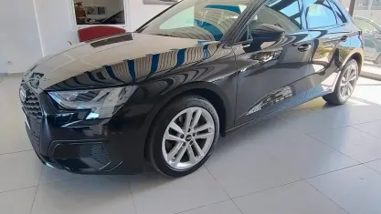 Usata Audi A3 Advanced 150 CV (110 kW) 2021 Nero Berlina
