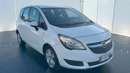 Usata Opel Meriva Cosmo 95 CV (69 kW) 2016 Bianco Monovolume