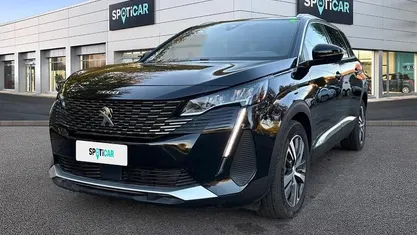 Usata Peugeot 5008 Allure 131 CV (96 kW) 2024 SUV