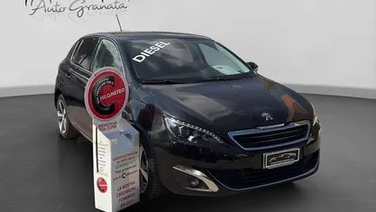Nero Usata 2016 Peugeot 308 Allure Tre volumi | 9500 € (Buon prezzo)
