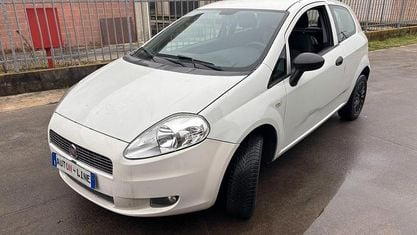 Usata Fiat Grande Punto 77 CV (56 kW) 2010 Bianco Utilitaria
