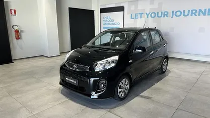 Nero Usata 2016 Kia Picanto Active Due volumi | 8900 € (Buon prezzo)