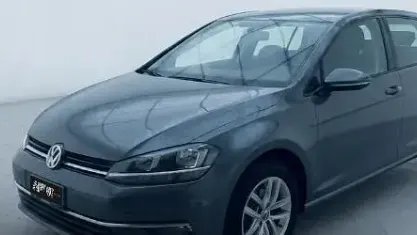 Usata VW Golf VIII R-line 150 CV (110 kW) 2024 Grigio Utilitaria