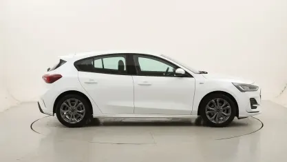Usata Ford Focus ST-Line 155 CV (114 kW) 2023 Biancobianco Berlina