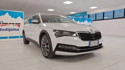 Usata Skoda Superb Scout 4x4 190 CV (139 kW) 2020 003bianco Station wagon