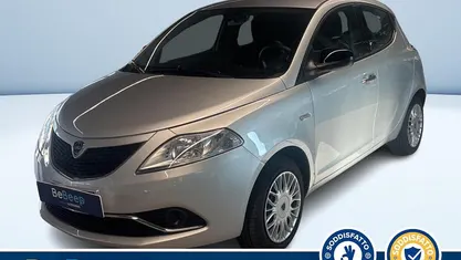 Nero metallizzato Usata 2015 Lancia Ypsilon Gold Due volumi | 8500 € (Buon prezzo)