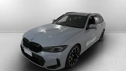 Usata 2024 BMW 318 Shadowline Station wagon | 49.500 €