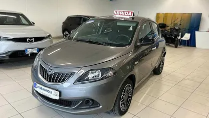 Usata 2024 Lancia Ypsilon S Due volumi | 14.400 € (Buon prezzo)