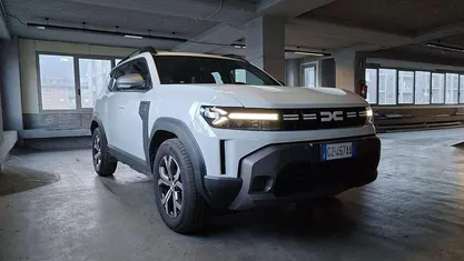 Bianco ghiaccio Usata 2025 Dacia Duster Expression SUV | 23.500 € (Buon prezzo)