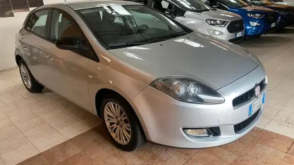 Usata Fiat Bravo Easy 105 CV (77 kW) 2013 Grigio Utilitaria