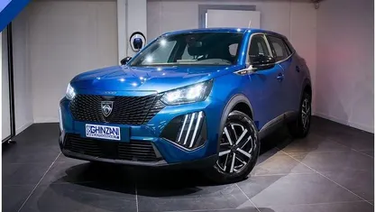 Usata Peugeot 2008 Style 102 CV (75 kW) 2025 SUV