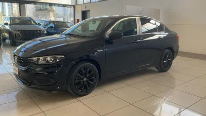Usata Fiat Tipo Pop 95 CV (69 kW) 2019 Nero Berlina