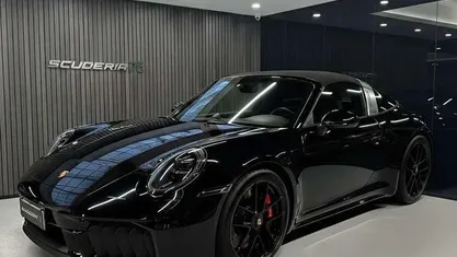 Usata 2024 Porsche 911 Cabrio | 198.000 €