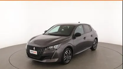 Usata Peugeot 208 Allure 101 CV (74 kW) 2023 Grigio Utilitaria
