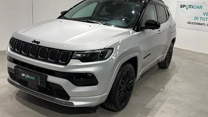 Usata 2023 Jeep Compass SUV | 26.900 € (Buon prezzo)