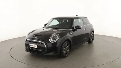 Usata Mini Cooper SE Essential 135 kW (184 CV) 2022 Nero Utilitaria