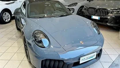 Nuova Porsche 911 485 CV (356 kW) 2026 Grigio Coupé