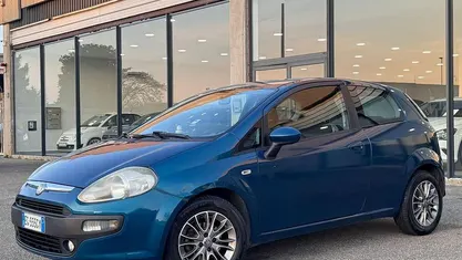Blu/azzurro Usata 2011 Fiat Punto Evo S Utilitaria | 2500 € (Buon prezzo)