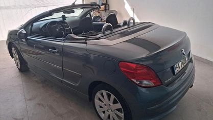 Usata Peugeot 207 CC 112 CV (82 kW) 2010 Grigio Cabrio