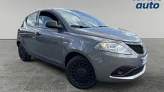 Grigio scuro Usata 2021 Lancia Ypsilon S Due volumi | 10.900 € (Buon prezzo)