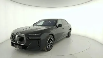 Usata BMW 740 M Sport 299 CV (219 kW) 2024 Nero Berlina