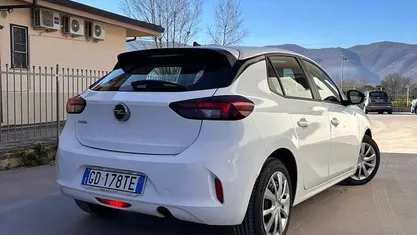 Usata Opel Corsa 102 CV (75 kW) 2020 Bianco Utilitaria