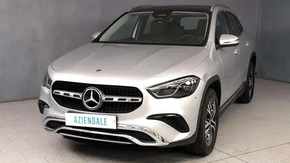 Usata 2023 Mercedes GLA200 Advanced SUV | 37.490 €