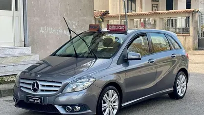 Grigio Usata 2014 Mercedes B180 Premium Monovolume | 6999 € (Super prezzo)