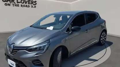 Usata Renault Clio Techno 145 CV (106 kW) 2023 Kqg grigio scisto Utilitaria